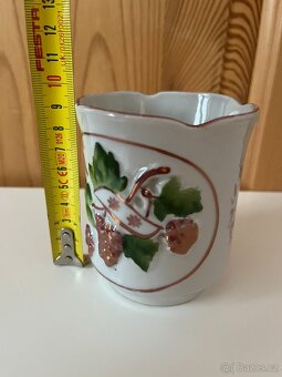 Starožitný hrnek - hroznové víno - 2