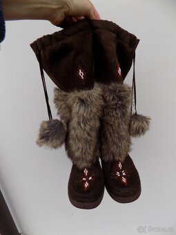 dámské kožešinové boty v.41-42 - 2