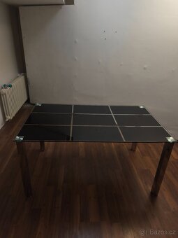 Jídelní skleněný stůl - 2