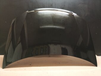 Prodam kapotu,barva černá metalíza VW Golf 5 - 2