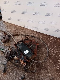 El ruční brzda z ford focus Cmax - 2