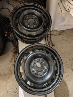 Prodám plechové disky 5x114,3 R 15 - 2