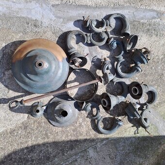 Starožitný bronzový lustr - 2