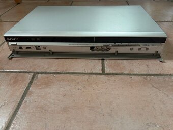 SONY DVD přehrávač s HDD - 2