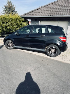 Prodám mercedes B w245 r.v. 2005 benzín 1.7 - 2