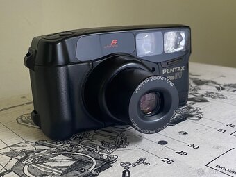 Prodám fotoaparát Pentax Zoom 90 – spolehlivý kompakt s auto - 2