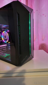 Starší PC+Monitor - 2