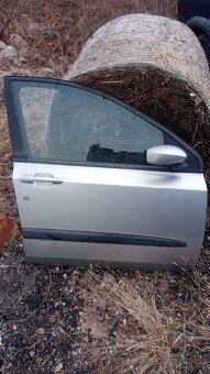 Prodám boční dveře Fiat Stilo - 2