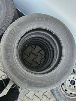 Continental 4x4 225/65 R17 - 2
