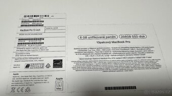 MacBook Pro 13” M2 (2022) – 8GB RAM, 256GB SSD + matný černý - 2