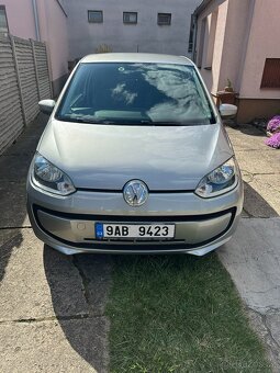 Volkswagen Up 1.0 CNG + Benzín - 2