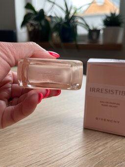 Givenchy irresistible nude velvet - 2
