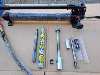 Hydraulický plus mechanický vytahovák vstřikovačů - sada - 2