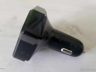 Bluetooth FM transmitter do auta 12V - 2