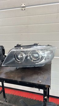 Originální predfacelift xenon světla na bmw e90/e91 - 2