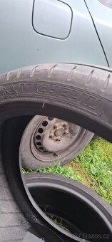 Letní pneu 225/40/18 - 2
