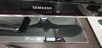 32" Samsung UE32B7000 Full HD + set top box sencor - 2