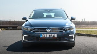 Volkswagen Passat Variant GTE Elegance - 2