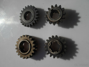 Prodam KOLEČKA PŘEVODOVKY 125/984 - 2