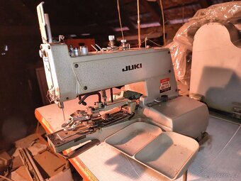 Průmyslový knoflíkovací šicí stroj JUKI MB-372 - Plně funkčn - 2