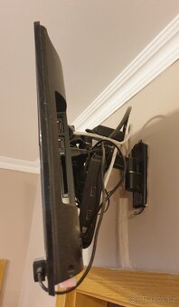 Televize Samsung UE22F5400 včetně DBVT2 set-top-boxu - 2