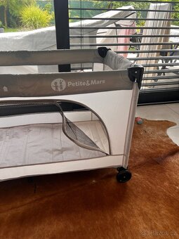 Dětská cestovní postýlka s matrací - 2