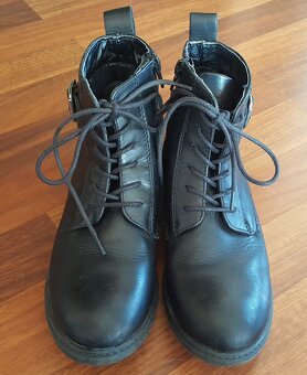 Dámské / dívčí kožené kotníčkové boty, vel. 36 - 2