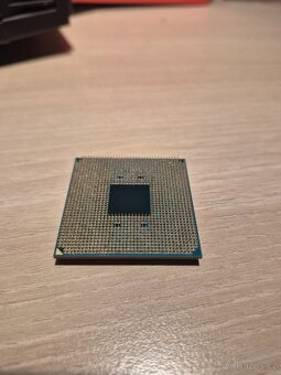 AMD Ryzen 5 2600 + chladič - 2