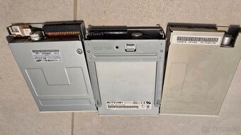Disketová mechanika 3,5'' 3 kusy - 2