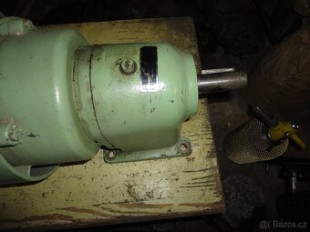 Motor s prevodovkou - 2