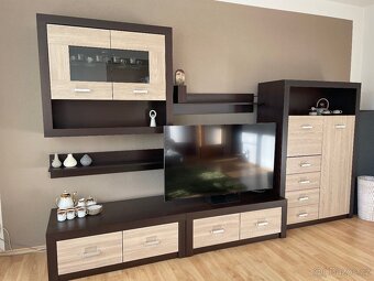 Pěkná obývací stěna - 2