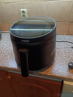 Horkovzdušná fritéza - 2