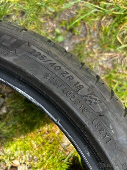 225/40/18 letní pneu - 2