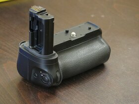 Nikon bateriový grip MB-N11 pro Z6 II / Z7 II - 2
