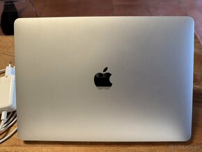 MacBook Pro 13, 2017 a MagicMouse - 2