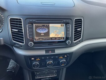 Volkswagen Sharan 2.0 Tdi DSG 125 KW 10/2012 BI-XENONY - 2