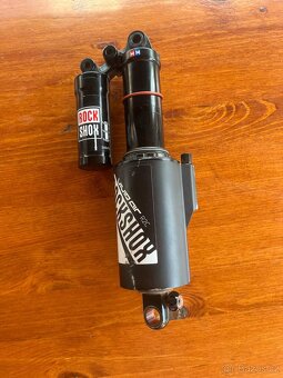 Zadní tlumič Rock shox vivid air r2c - 2