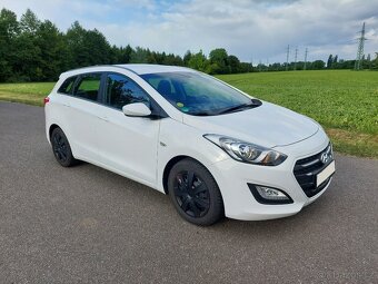 Hyundai i30, combi 1.6 CRDi, 81 kW, top stav - 2
