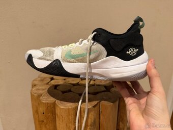 Nike Giannis Immortality 2 Cobblestone - 2