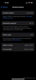 iPhone 15 Pro top stav - 2