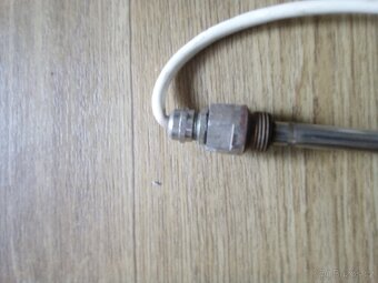 prodam el.topeni do radiatoru - 2