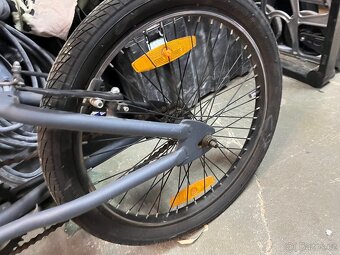 Šedy bmx - 2