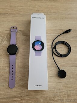 Chytré hodinky SAMSUNG Galaxy Watch 5 (40 mm) - 2
