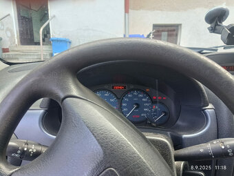 Prodám Citroën Berlingo 1,6 benzín, r.v. 2007. - 2
