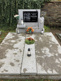 Hrob v Chýnově: přenechání nájmu a prodej hrobového zařízení - 2