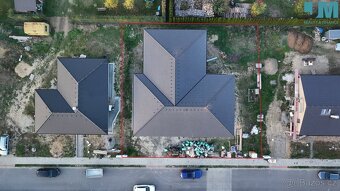 Prodej rodinného domu 179 m² + garáž 49 m², pozemek 899 m²,  - 2