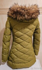 Dámská zelená prošívaná bunda vel. M. - 2