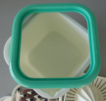 Odšťavňovač se struhadly - 2