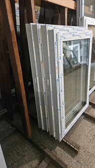 OKNO PVC 990x1360 TROJSKLO - NOVÉ - 4 KS - 2