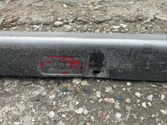 BMW E36 kroucené prahy - 2